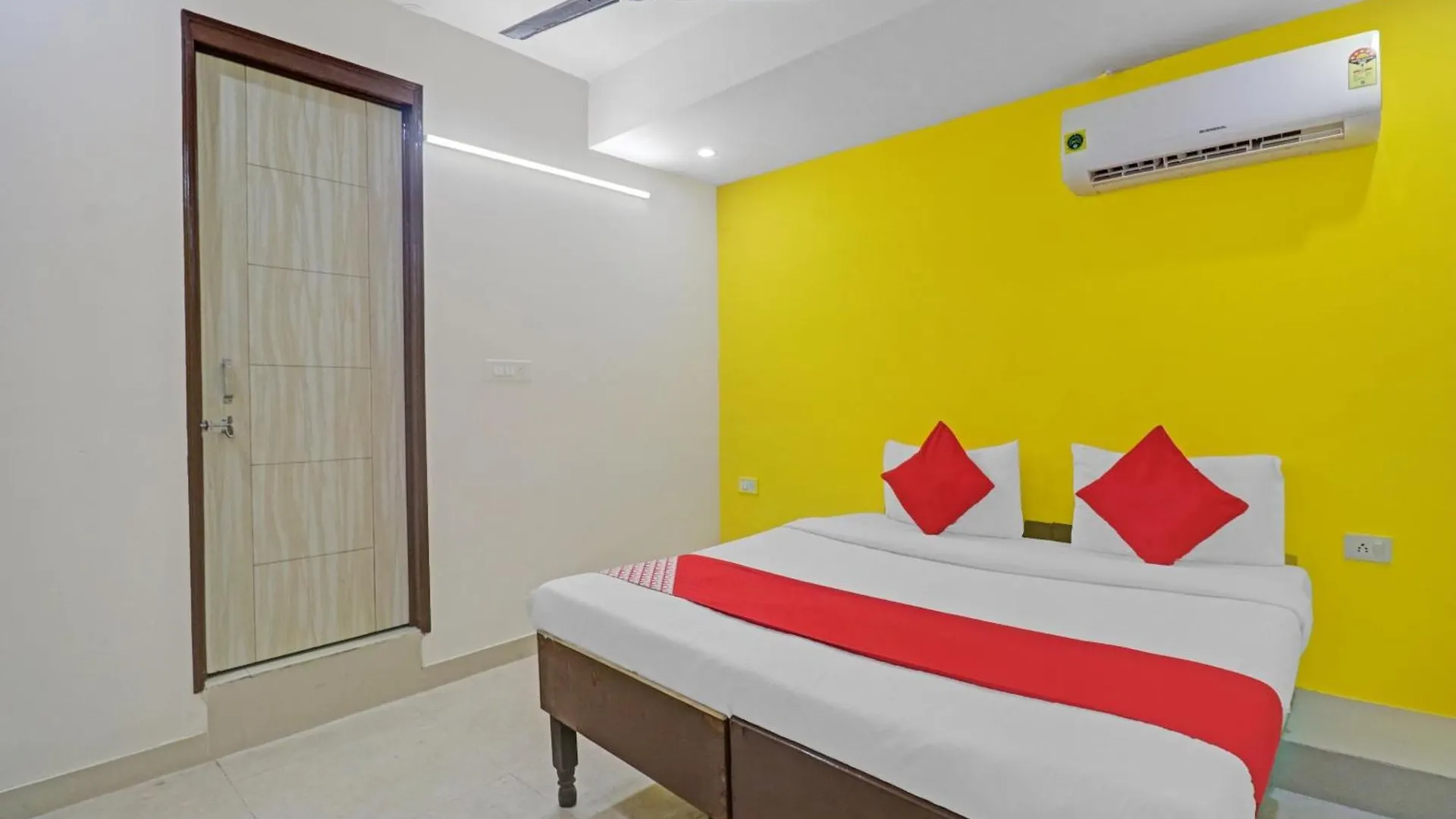 Hotel O Silver Stays 델리