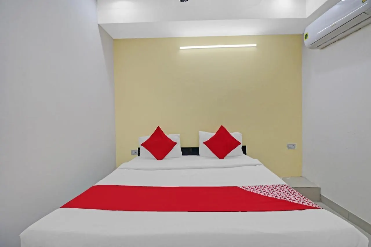Hotel O Silver Stays Delhi