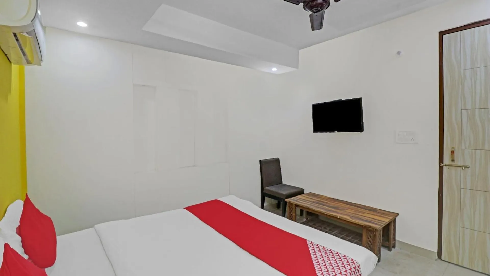 ***  Hotel O Silver Stays Delhi  India